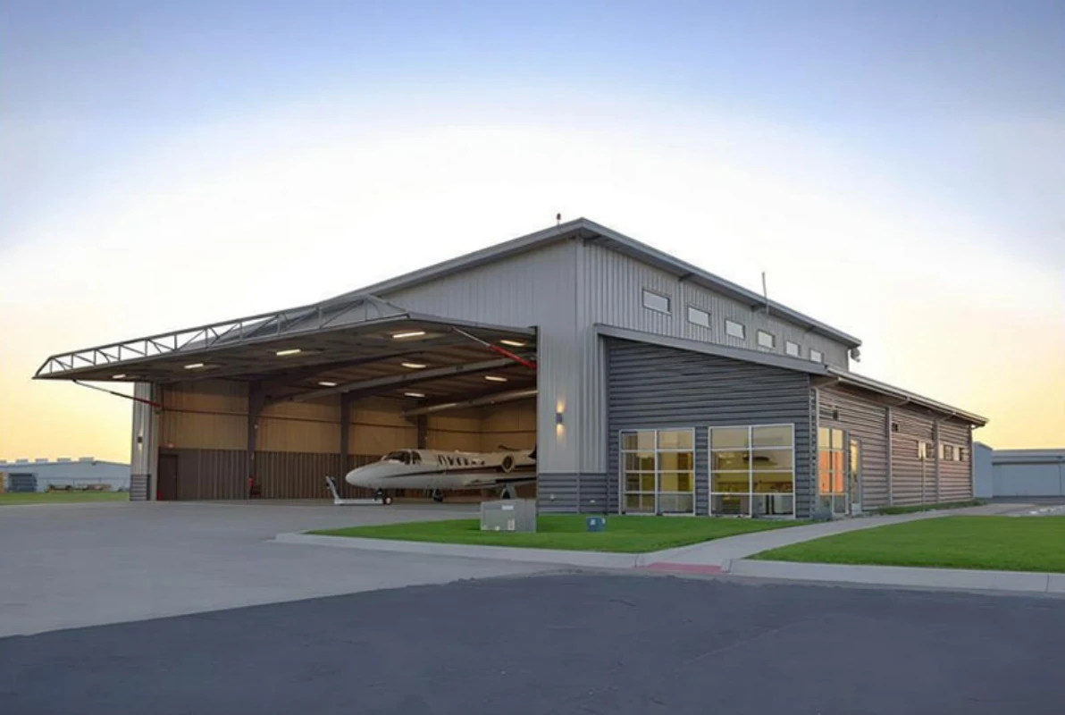 hangar hangar